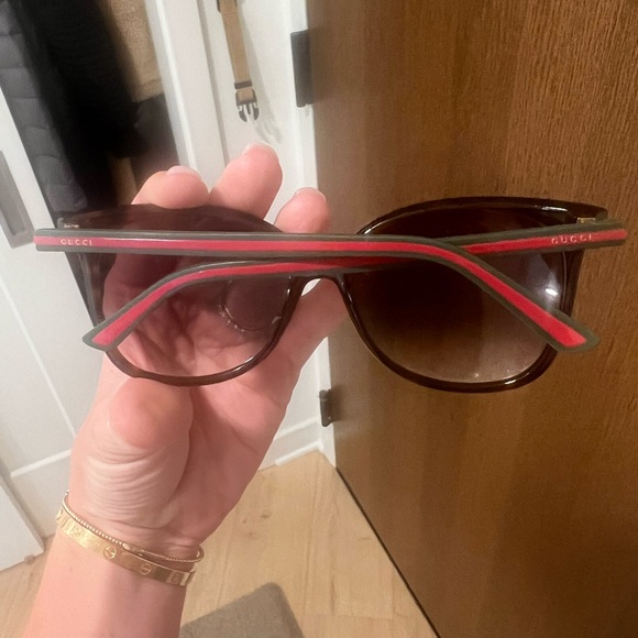 Gucci sunglasses from Italy - Picture 4 of 7